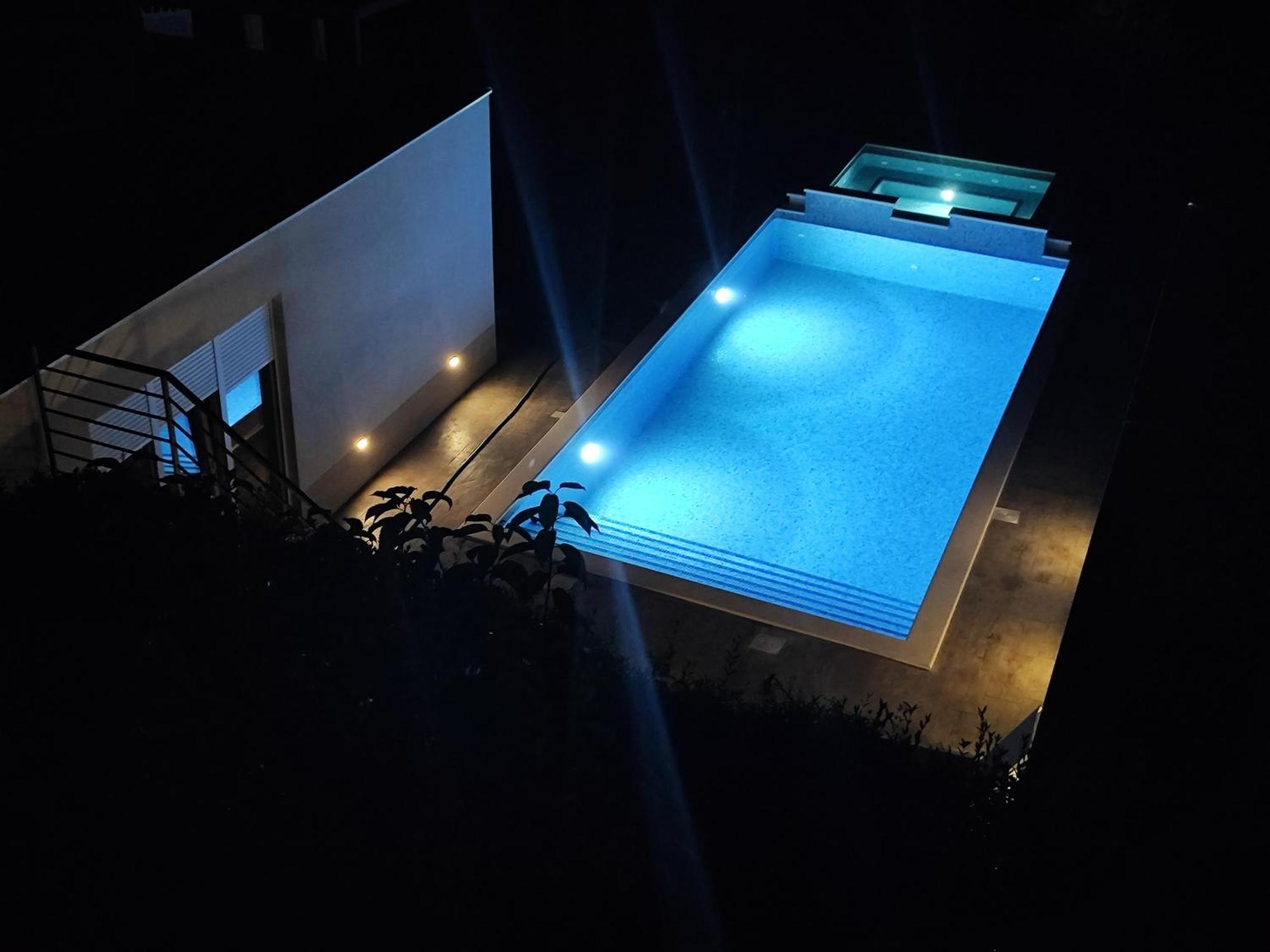 Villa Fantastic House à Podstrana Extérieur photo
